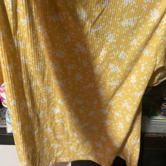 AND by Anita Dongre top with short sleeves and white flower print - Picture 4 of 5